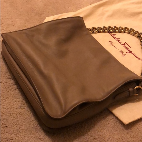 Salvatore Ferragamo Leather Shoulder Bag - Picture 2 of 7